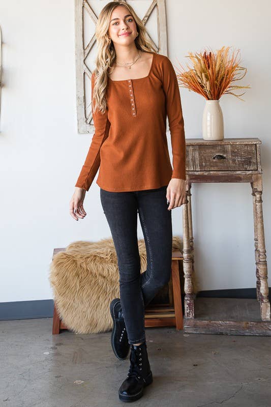 SOLID RIBBED FALL TOP