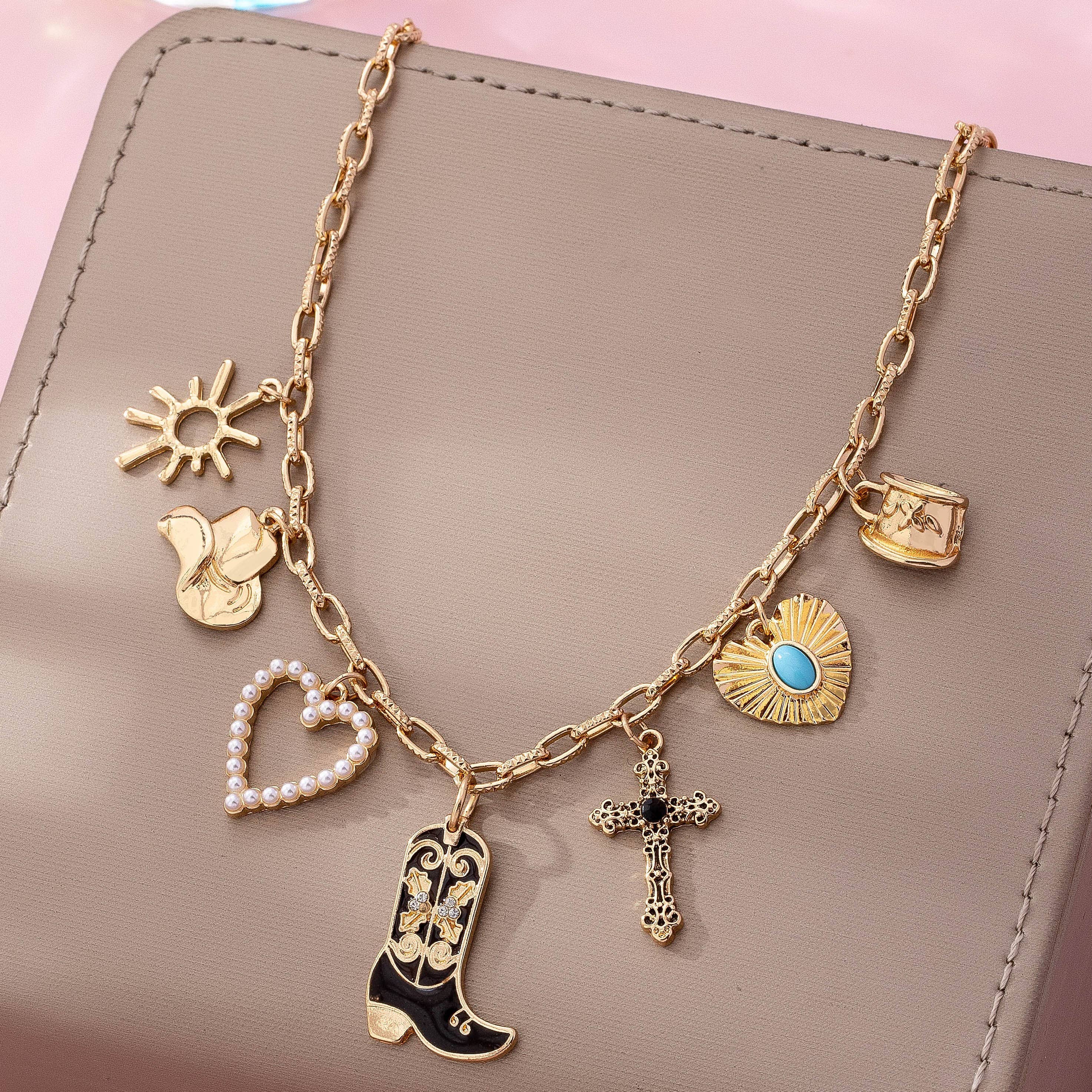 Western Charm Necklace - Boot cross heart | 80N92712