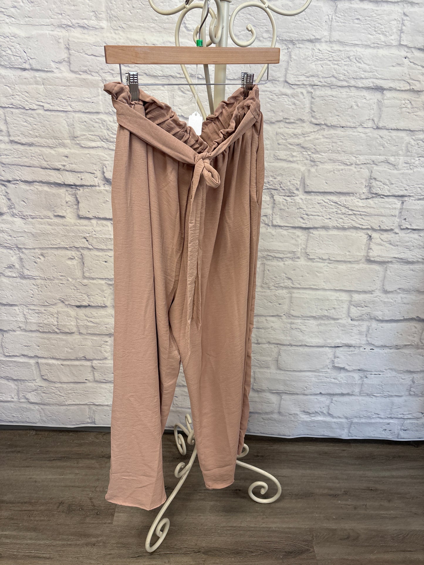 Gathered waist pant