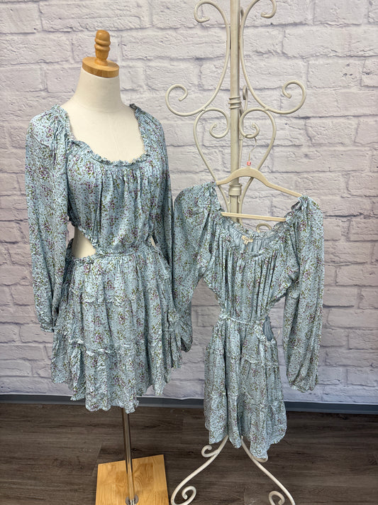 Blue floral ruffle dress with side cutout
