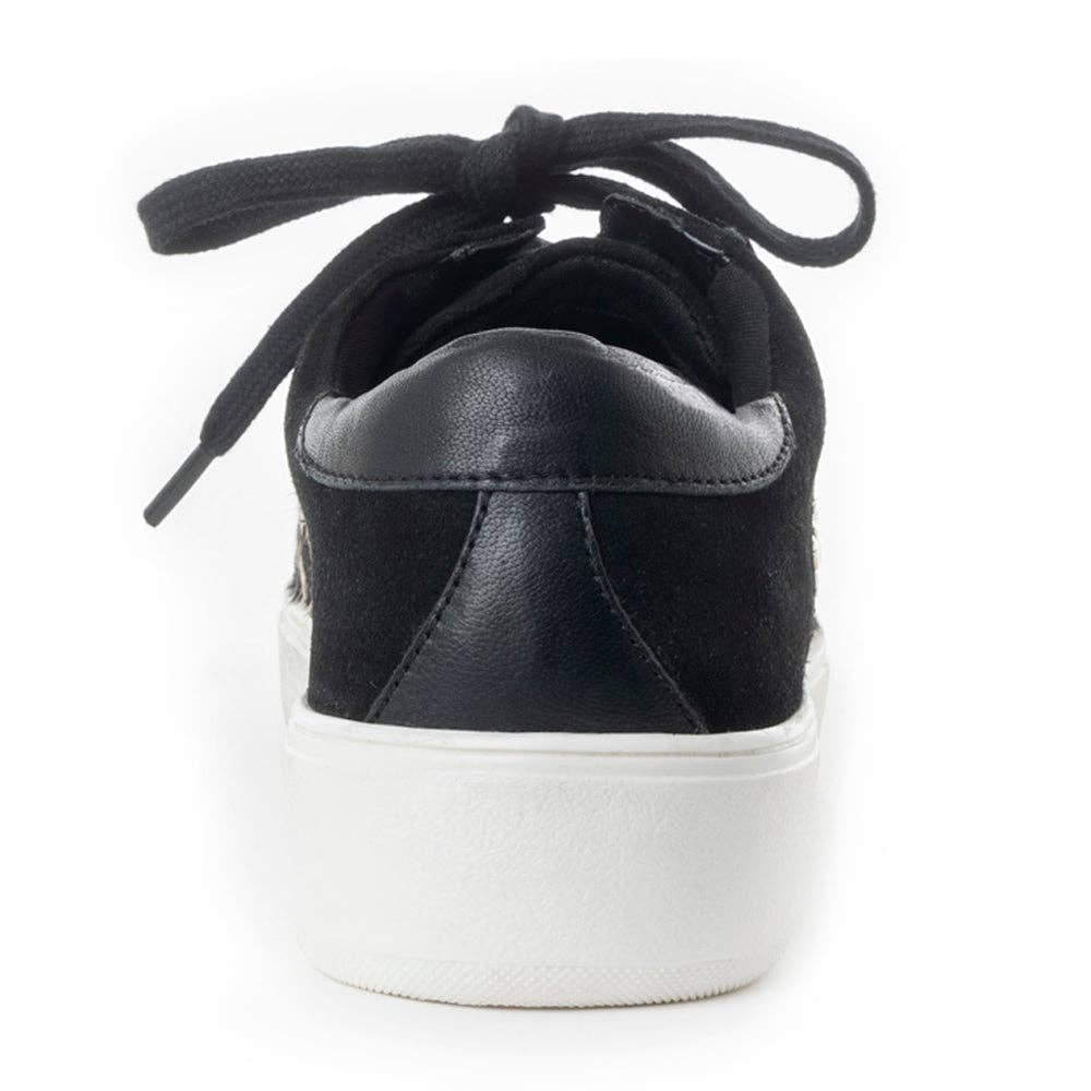 Giggle Sneakers