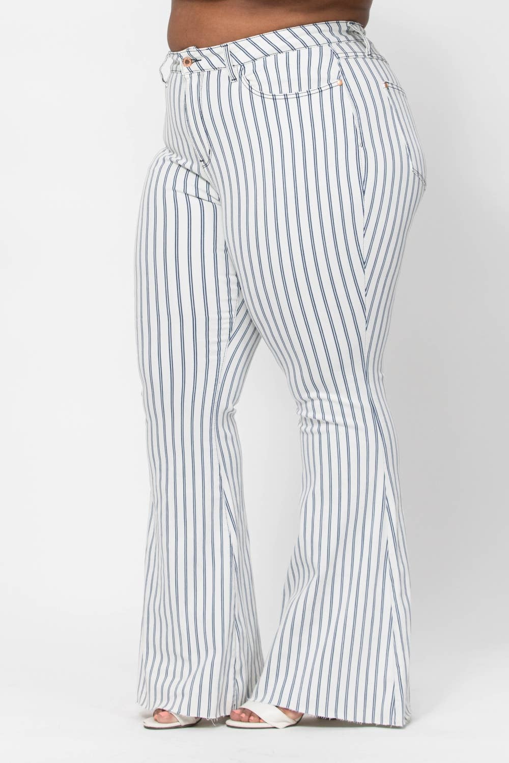HI-WAIST SUPER FLARE WHITE PIN STRIPE JUDY BLUE