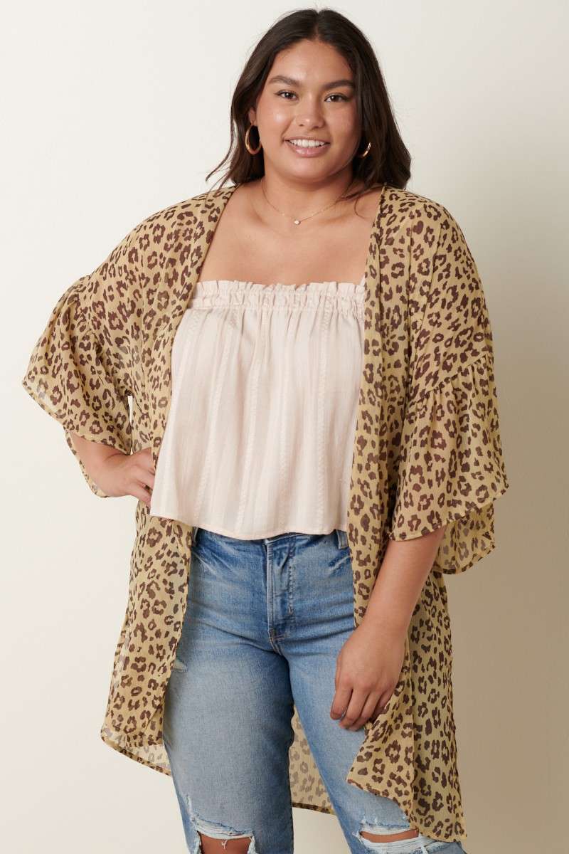 PLUS ANIMAL PRINT KIMONO
