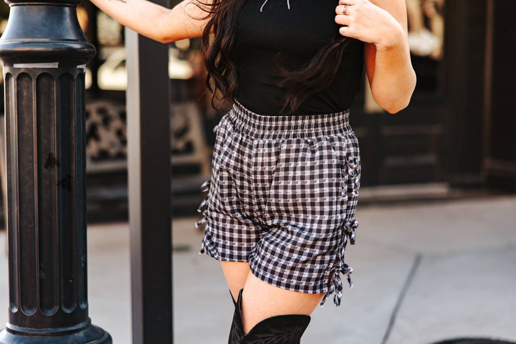 GINGHAM BOW SHORTS