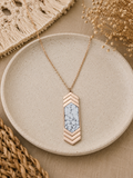 Pendant stone necklace