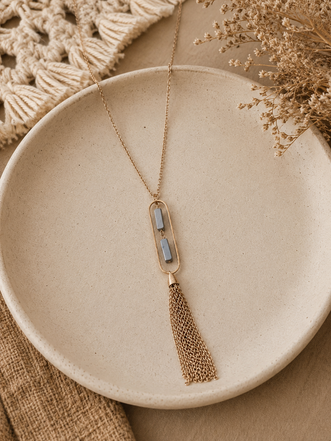 Dainty long necklace