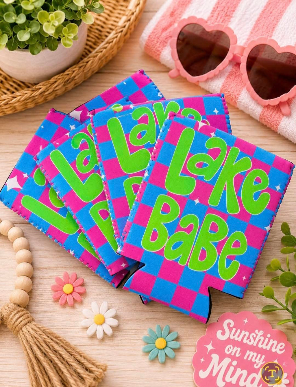 SLIM Lake babe summer checkered print koozies
